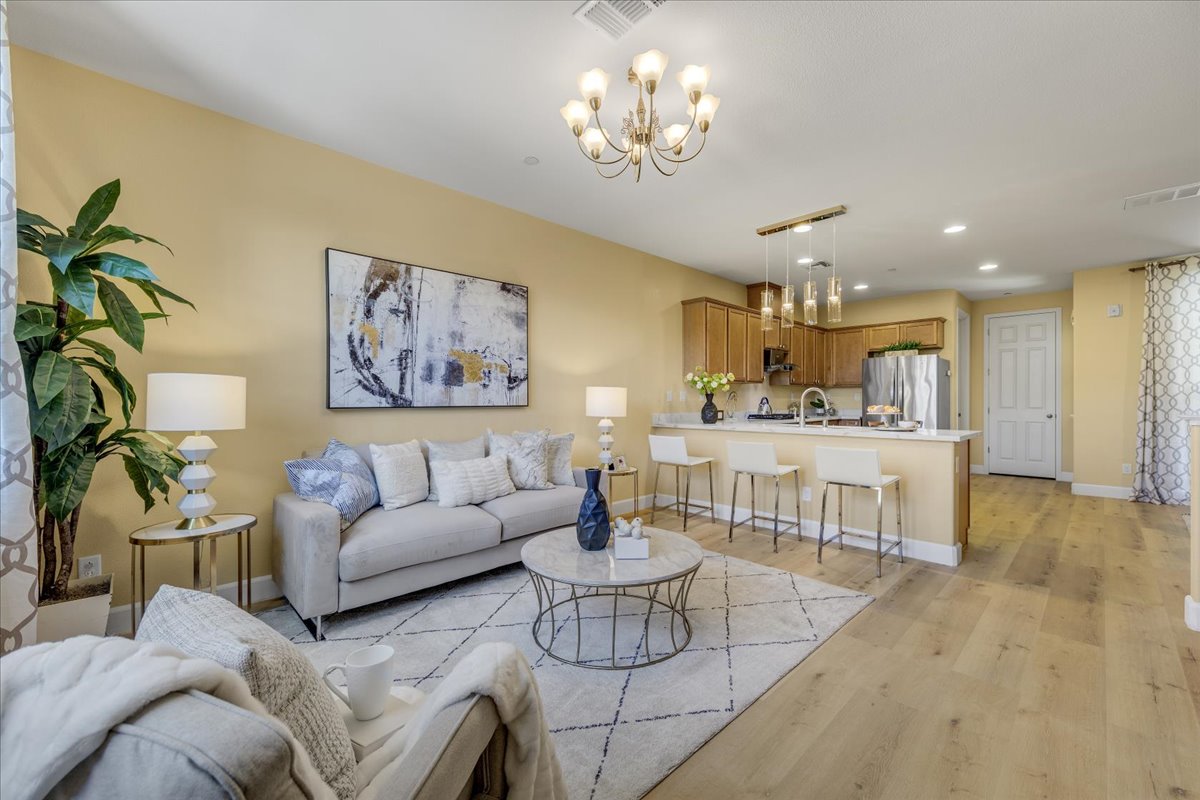 1362 Shore Dr listing visual
