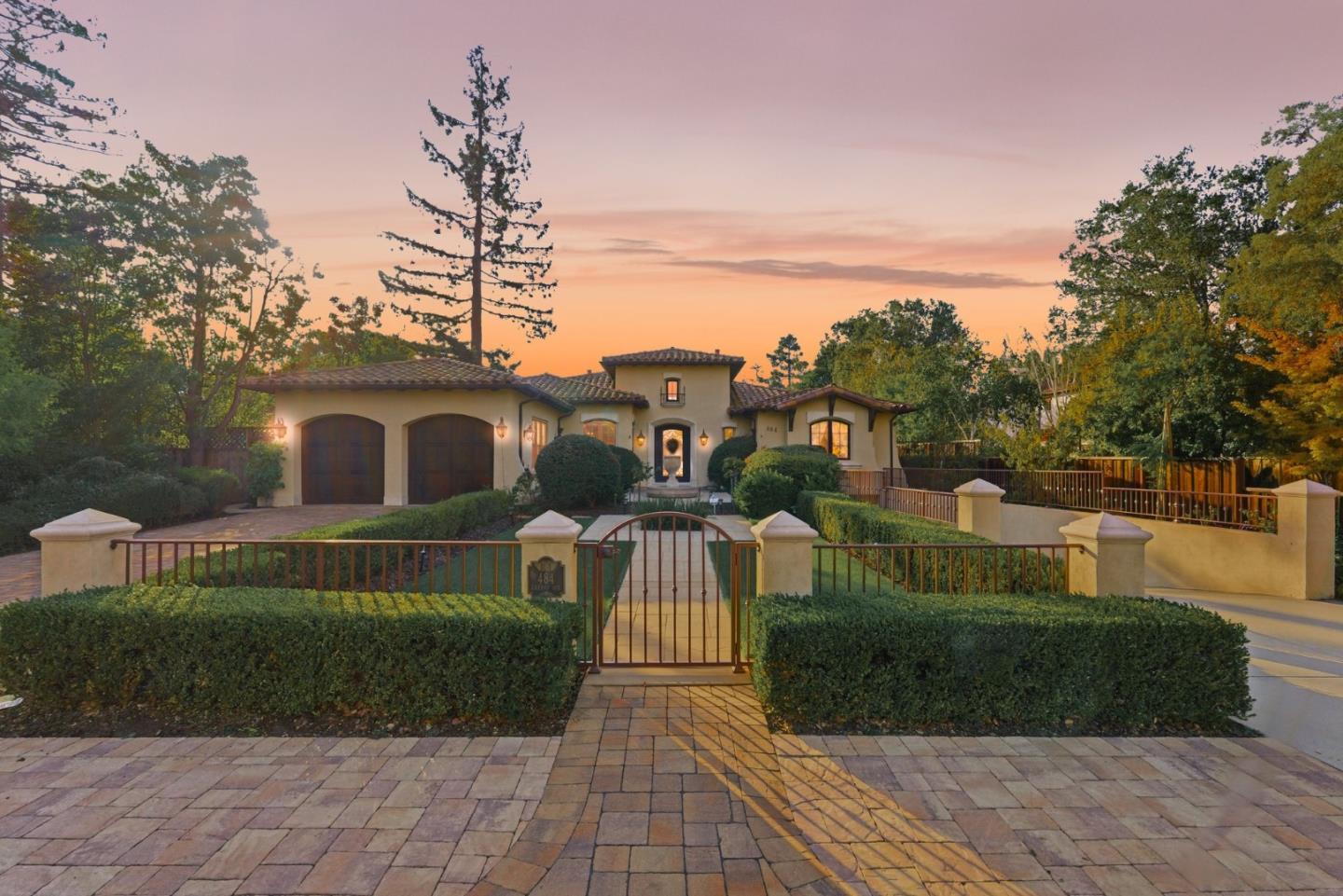 484 Cherry Ave listing visual